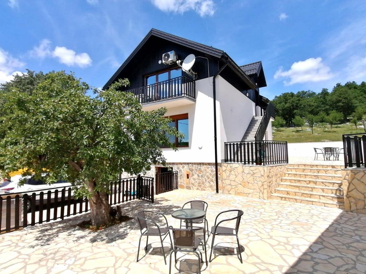Farma & Apartmani II Opg Sasa Delic Grabusic Extérieur photo
