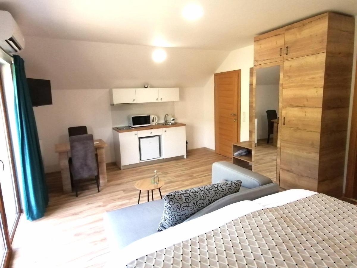 Farma & Apartmani II Opg Sasa Delic Grabusic Extérieur photo